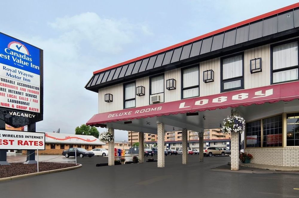 Canadas Best Value Inn YYC Exterior foto