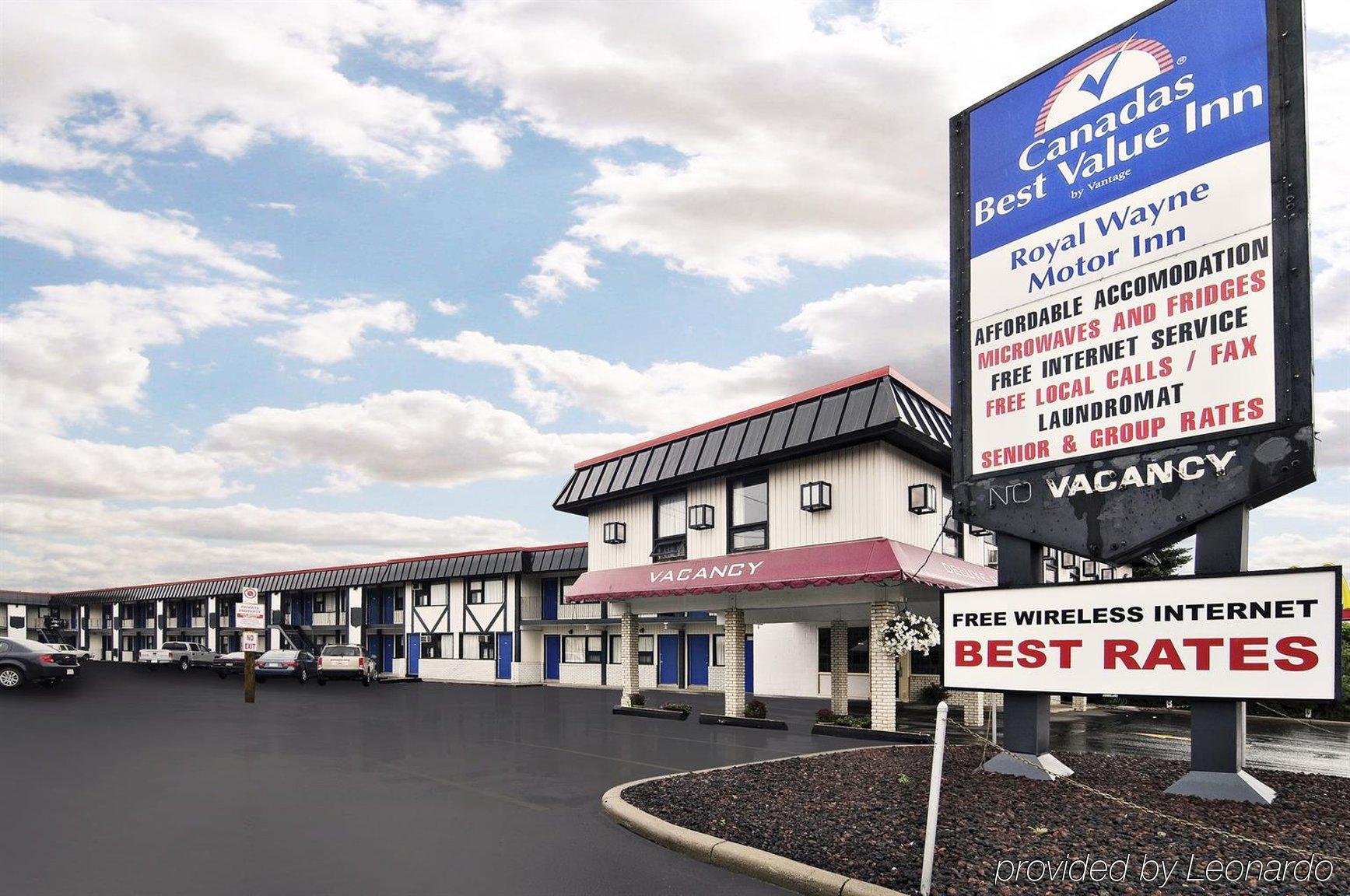 Canadas Best Value Inn YYC Exterior foto