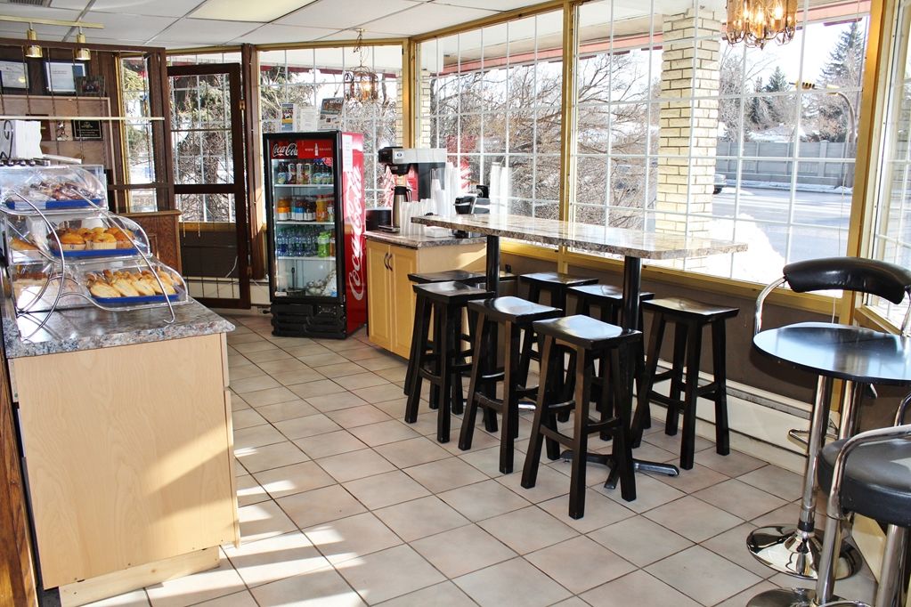 Canadas Best Value Inn YYC Facilidades foto