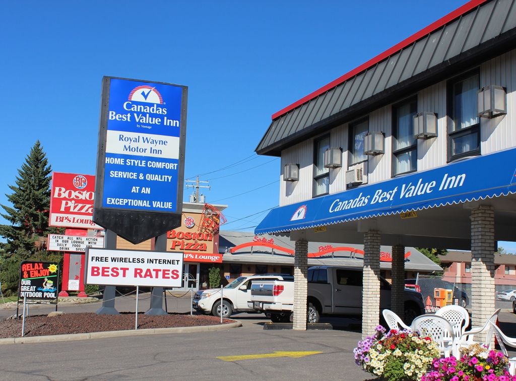 Canadas Best Value Inn YYC Exterior foto