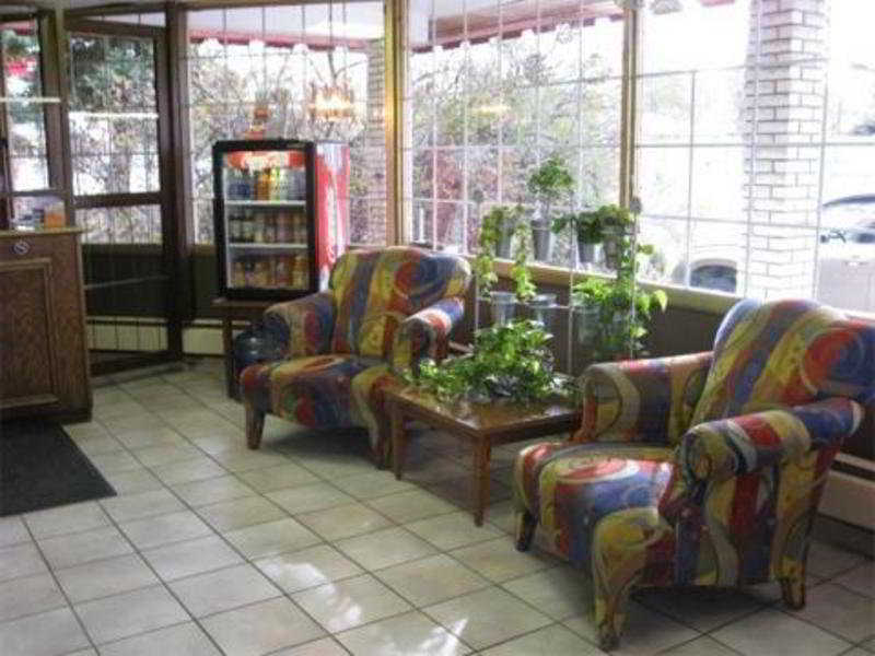 Canadas Best Value Inn YYC Interior foto